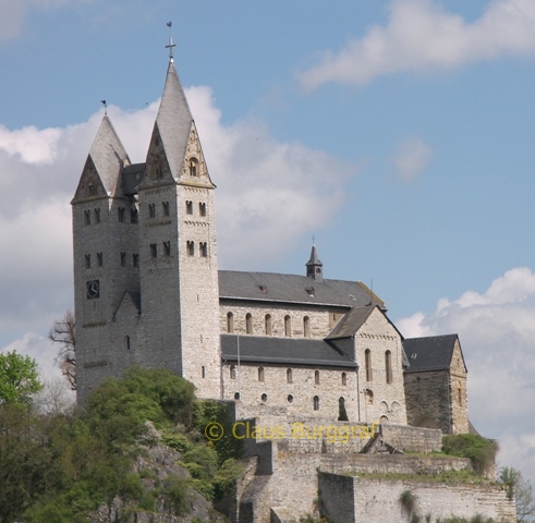 St. Lubentius Basilika von Süd-Westen