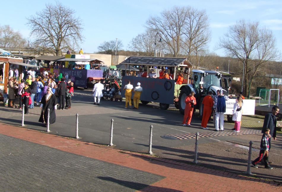 Rosenmontagszug 2023 in Dehrn