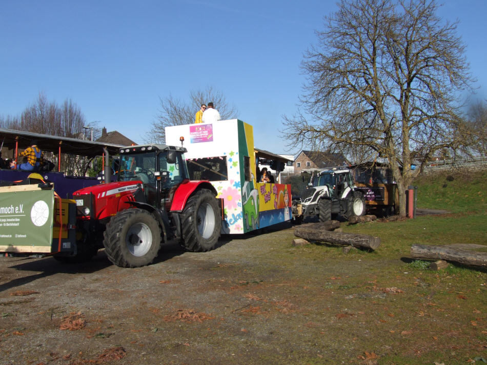 Rosenmontagszug 2023 in Dehrn