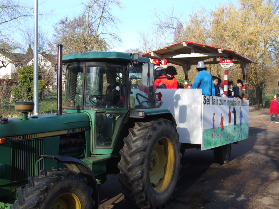 Rosenmontagszug 2023 in Dehrn