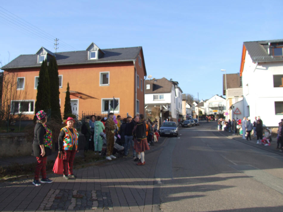 Rosenmontagszug 2023 in Dehrn