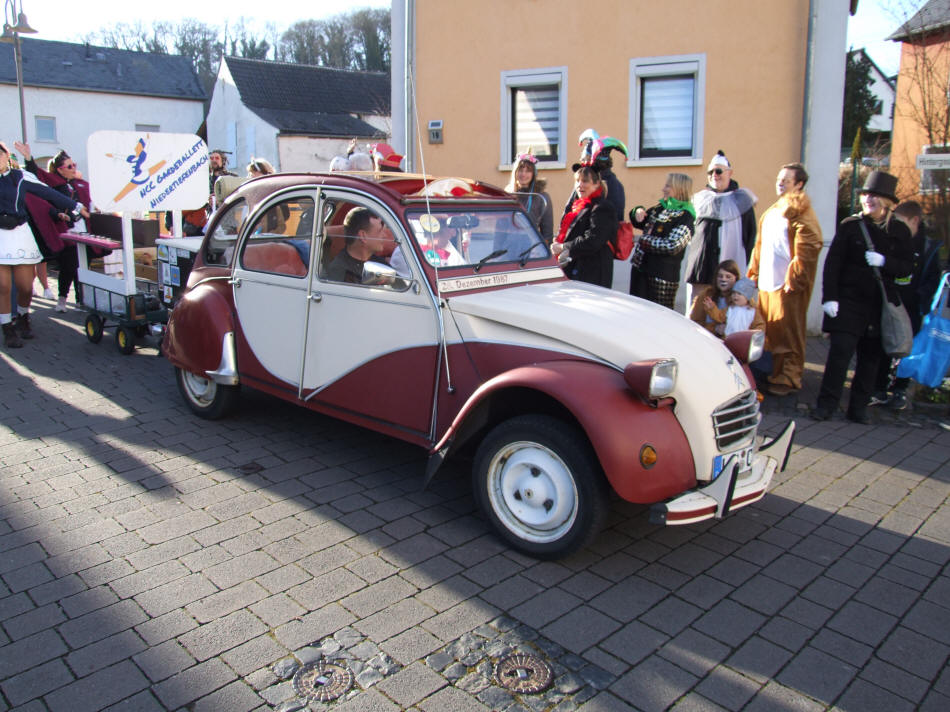 Rosenmontagszug 2023 in Dehrn