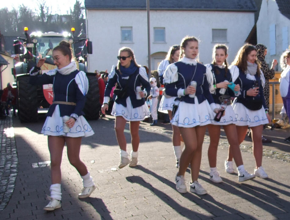 Rosenmontagszug 2023 in Dehrn