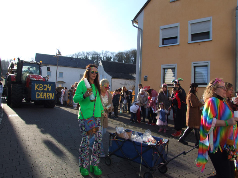 Rosenmontagszug 2023 in Dehrn