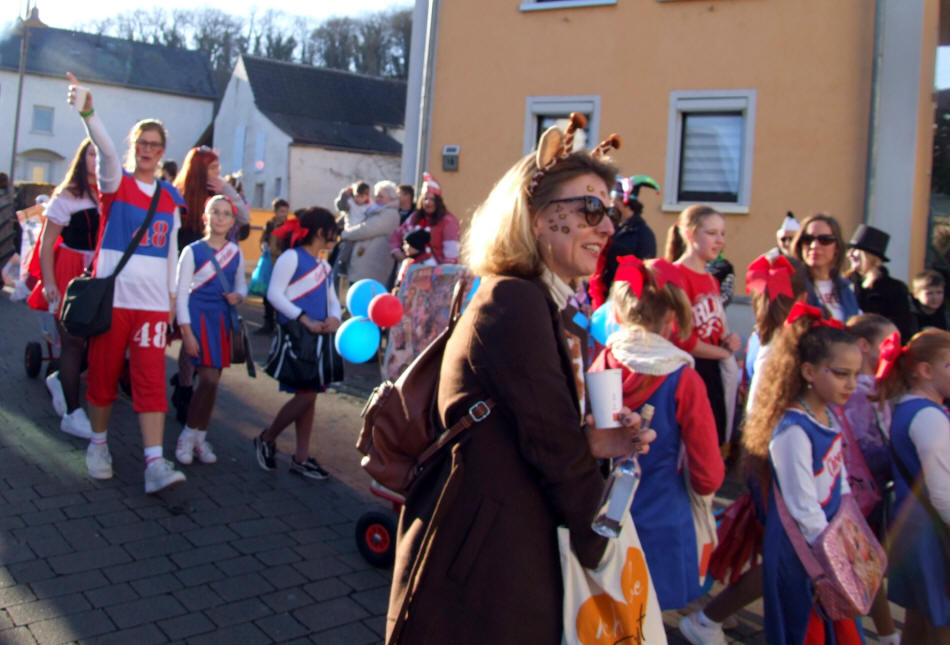 Rosenmontagszug 2023 in Dehrn