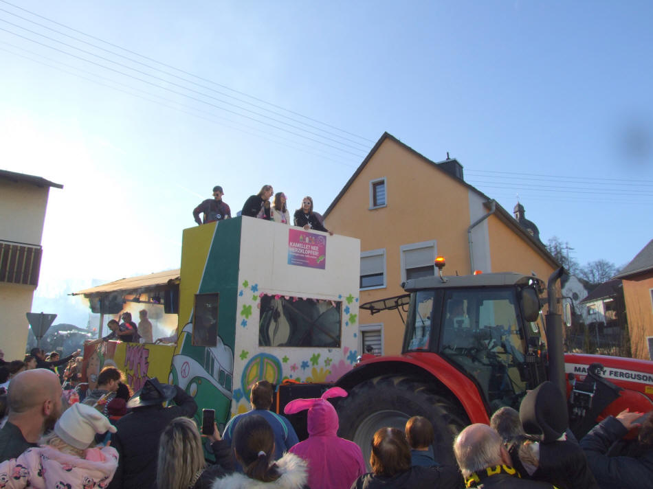 Rosenmontagszug 2023 in Dehrn