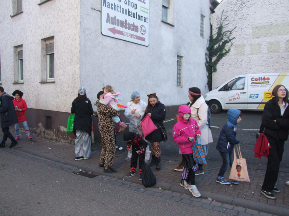 Rosenmontagszug 2023 in Dehrn