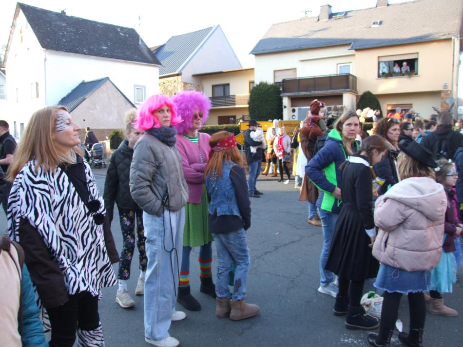 Rosenmontagszug 2023 in Dehrn