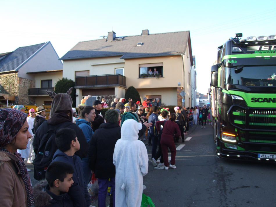 Rosenmontagszug 2023 in Dehrn