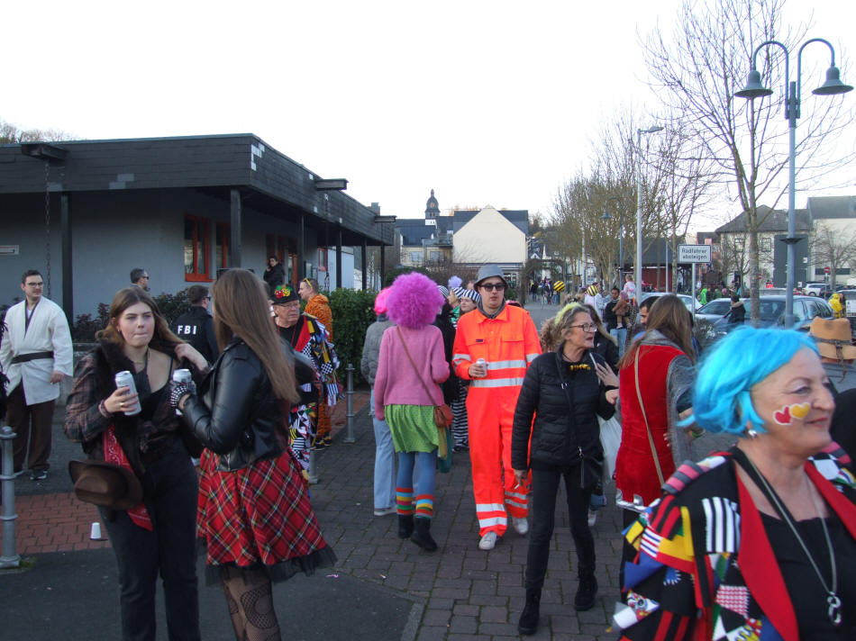 Rosenmontagszug 2023 in Dehrn